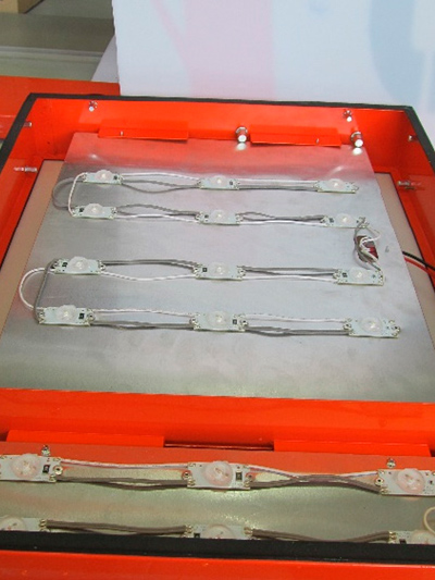 Manufacture of lights for service galleries in tunnels
